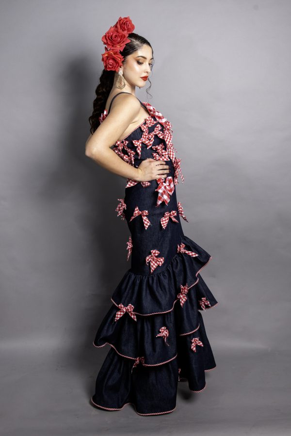 Vestido flamenca tela vaquera y lazos